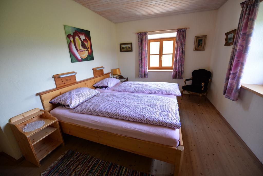 Ferienwohnung Kurz Rimsting Pokoj fotografie